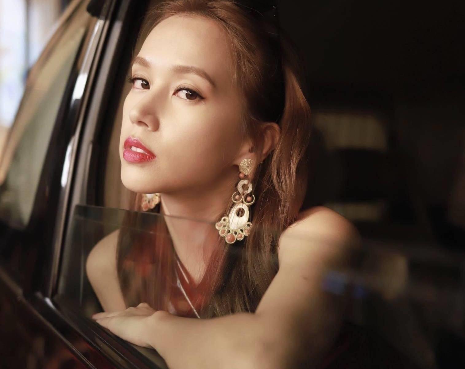 tvb混血女星入行18年升级做女一,全新灵异剧将饰演网红_傅嘉莉_剧集