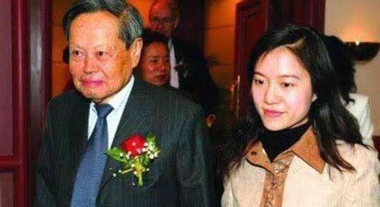 翁帆为何要嫁给杨振宁？-翁帆的父亲是不是娶了杨振宁的孙女