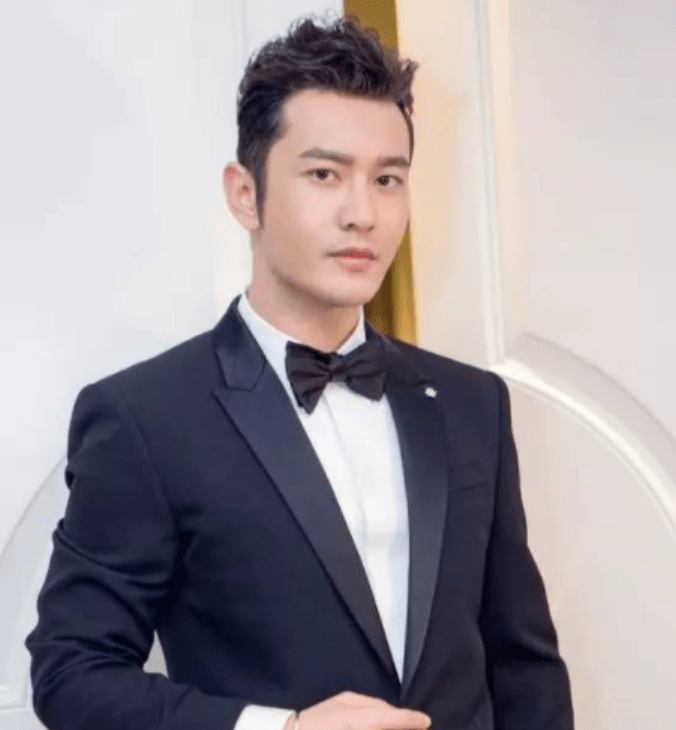 原创
            黄晓明又换对象了？前绯闻对象还没结束，又来一个赵仕瑾！1