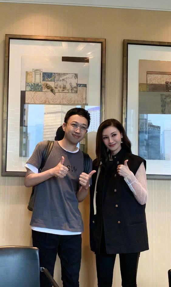 豪门媳妇李嘉欣现身横店,复出跟于正合作?