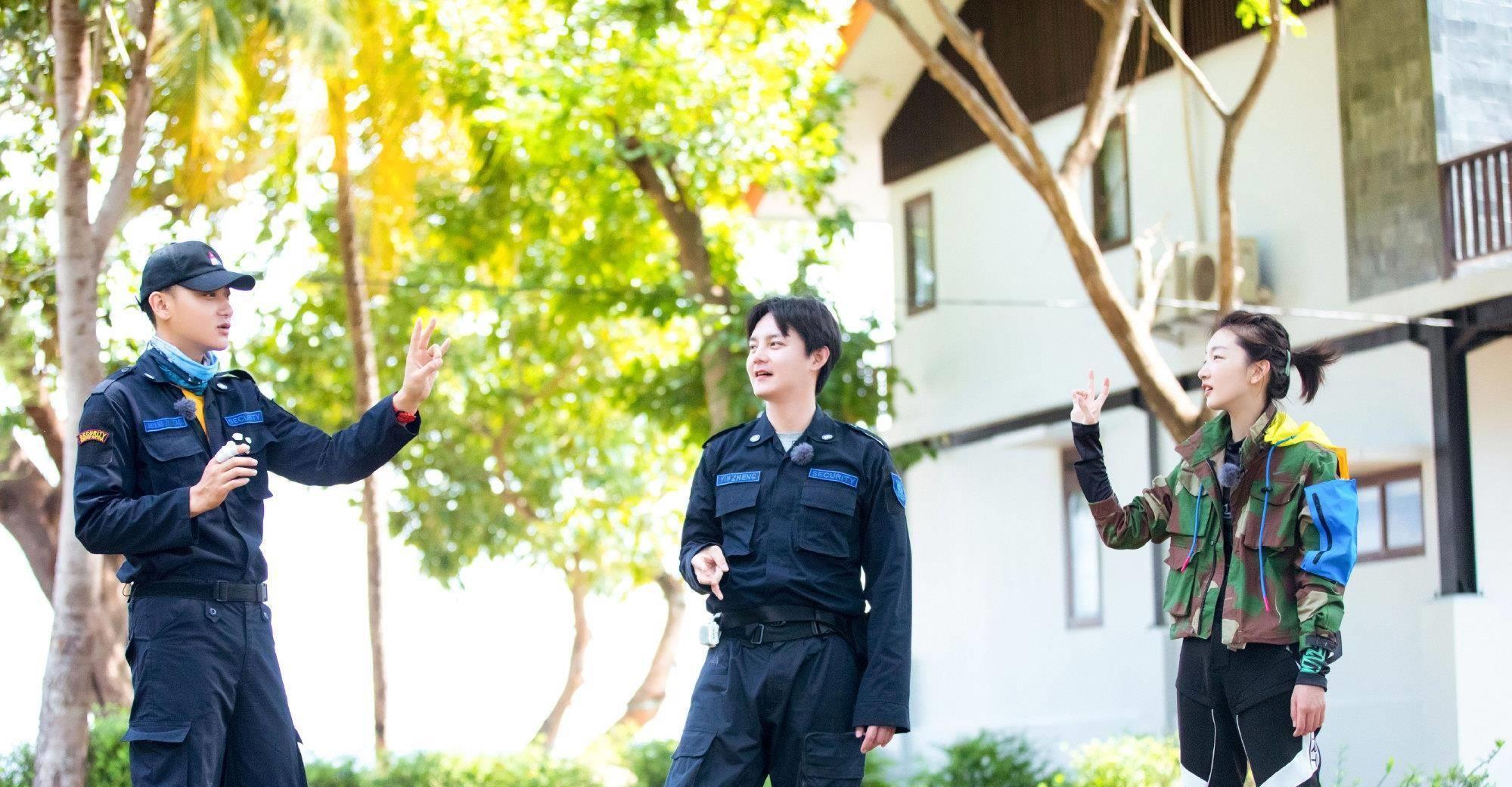 黄子韬坦言从未把自己当艺人看待_周冬雨_尹正_老虎