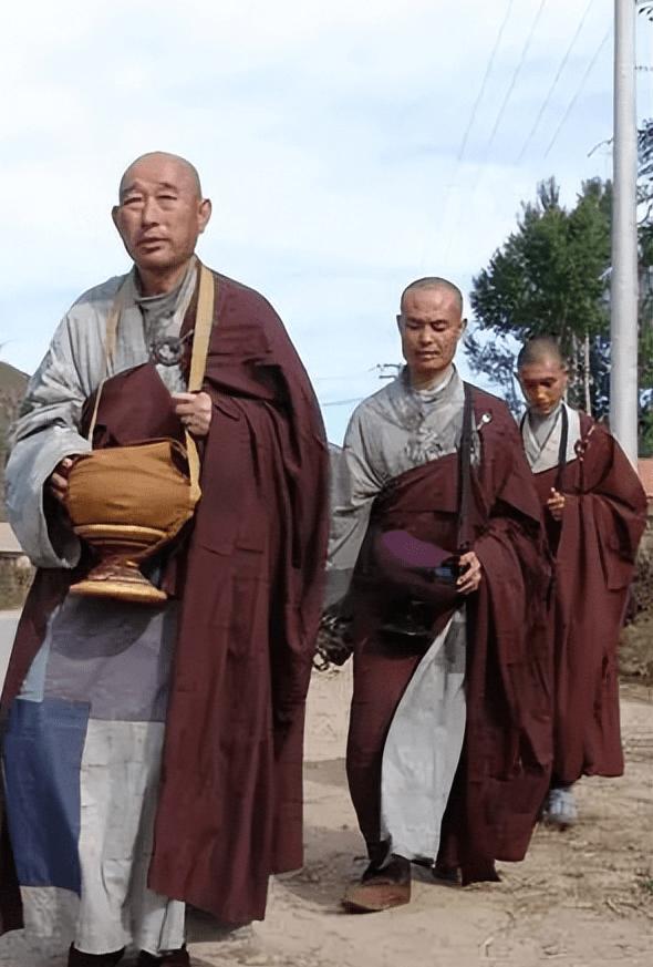 妙祥法師:真正的苦行僧,穿百衲衣行千里路,乞食打造佛門淨土_王鉅祥