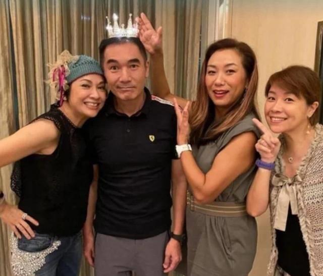 姜大卫女儿过47岁生日:气质出众像老爸,与曹永廉结婚14年很恩爱_依兰
