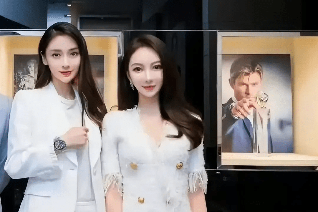 浪漫约会同居,女方曾和baby合照长很像_杨颖_秦岚_女子