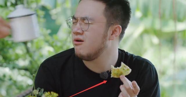 黄磊做的葱油饼,别人都用手拿着吃,谁注意张子枫?