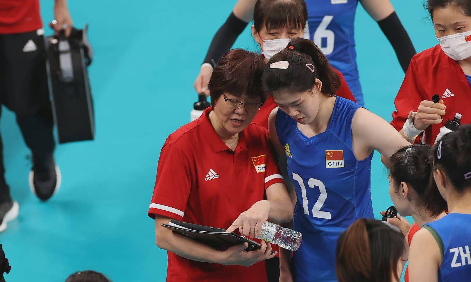 李盈莹终于成长为中国女排新的进攻核心!_主攻_郎平_比赛