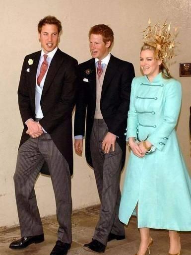 对方是一名会计师,也是一位男爵的儿子,有德文郡和苏格兰高地的两处