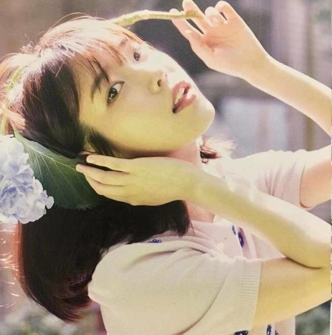 看iu李知恩如何成为韩流女神,这个小女子的进化史惊艳了所有人_演技