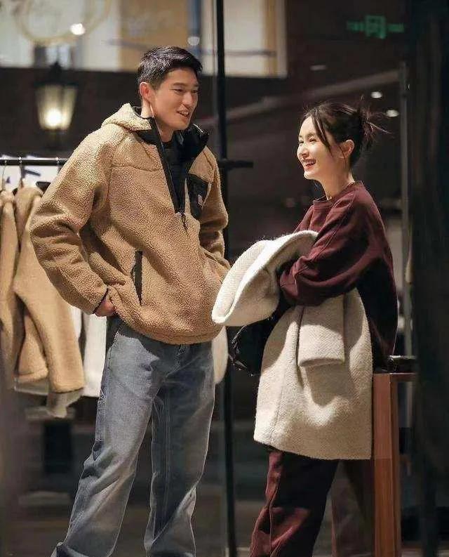 看完吴永恩的背景简历,大家觉得,王子文配得上他吗?_王琳_素人男_家庭