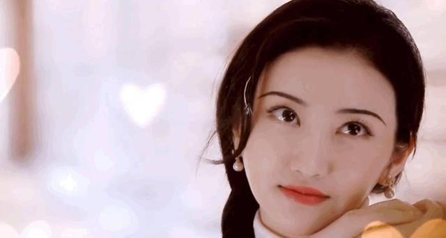 景甜为什么成悲伤蛙?_眼睛_双眼皮_显得