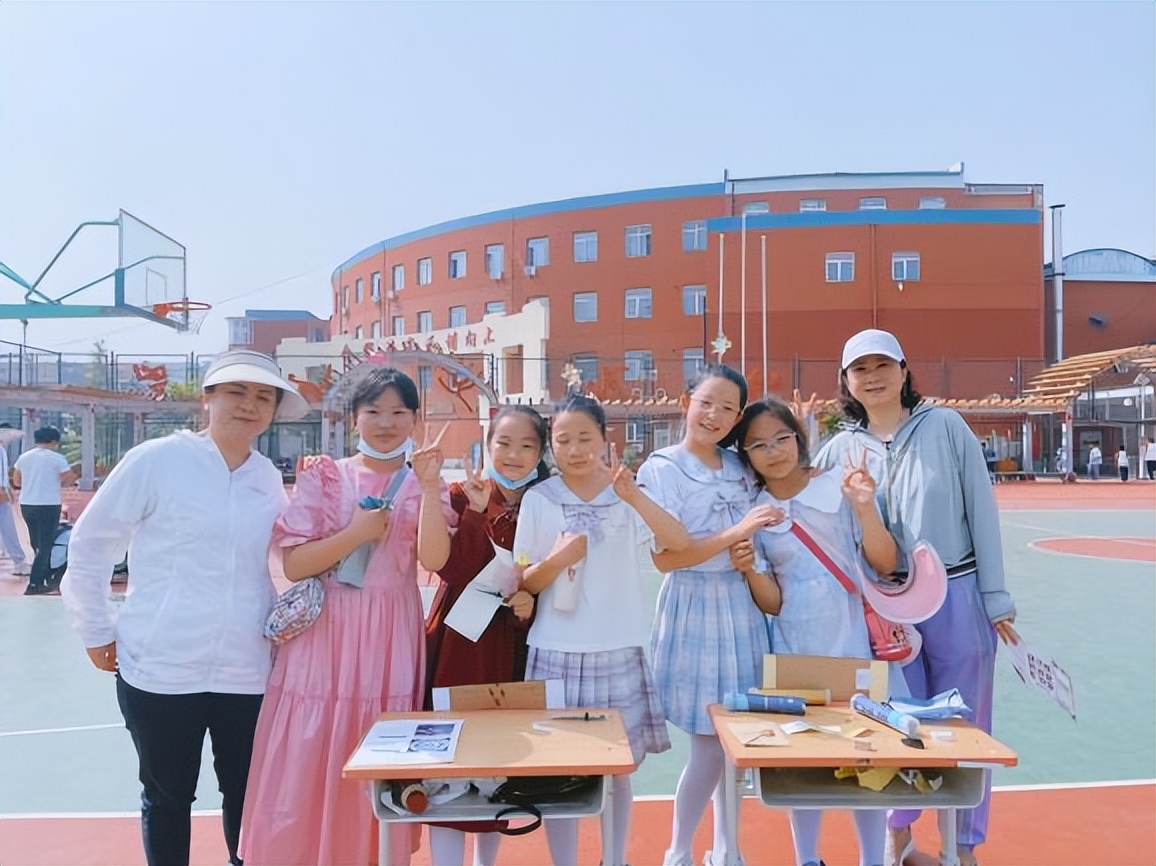 首师大育新华电附中小学部科技节隆重举行_活动_科学_chapter