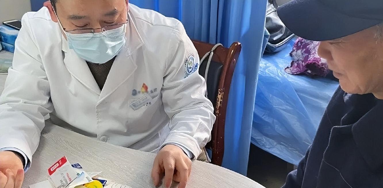 2019年87岁老人肝癌晚期:不做化疗,爱打麻将,女儿尊重他的选择_住院