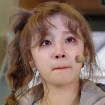 我们又看到了两张新鲜的面孔,一位是黄旭熙,一位是宋雨琦