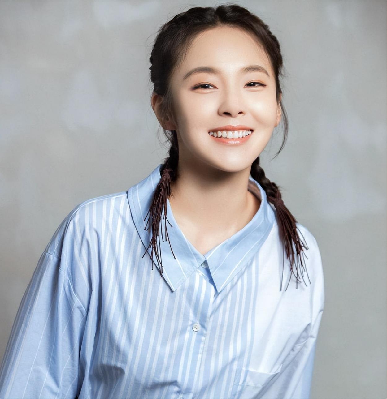 张佳宁撮合母亲二婚,和继父好如亲生父女,再婚家庭也可以很幸福_张晓