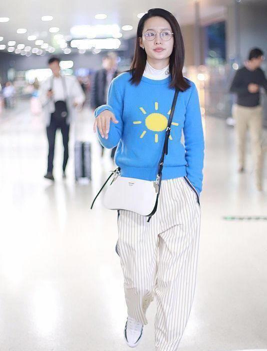 李沁真是什么都敢穿,撞色毛衣也往身上套,出乎意料的酷炫_气质_效果