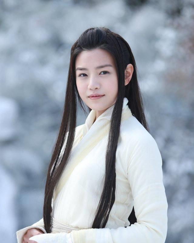 刘亦菲李若彤的"小龙女"成经典,但金庸心目中的人选只有她_陈玉莲