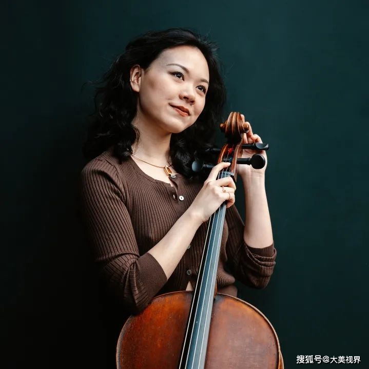 6月7日19:30,著名指挥家夏小汤先生携手大提琴演奏家娜米萨·孙与北京