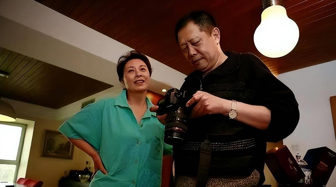 刘佳:我是李焕英,也是任长霞,演《黑三角》出道,62岁还在演戏_鹤岗