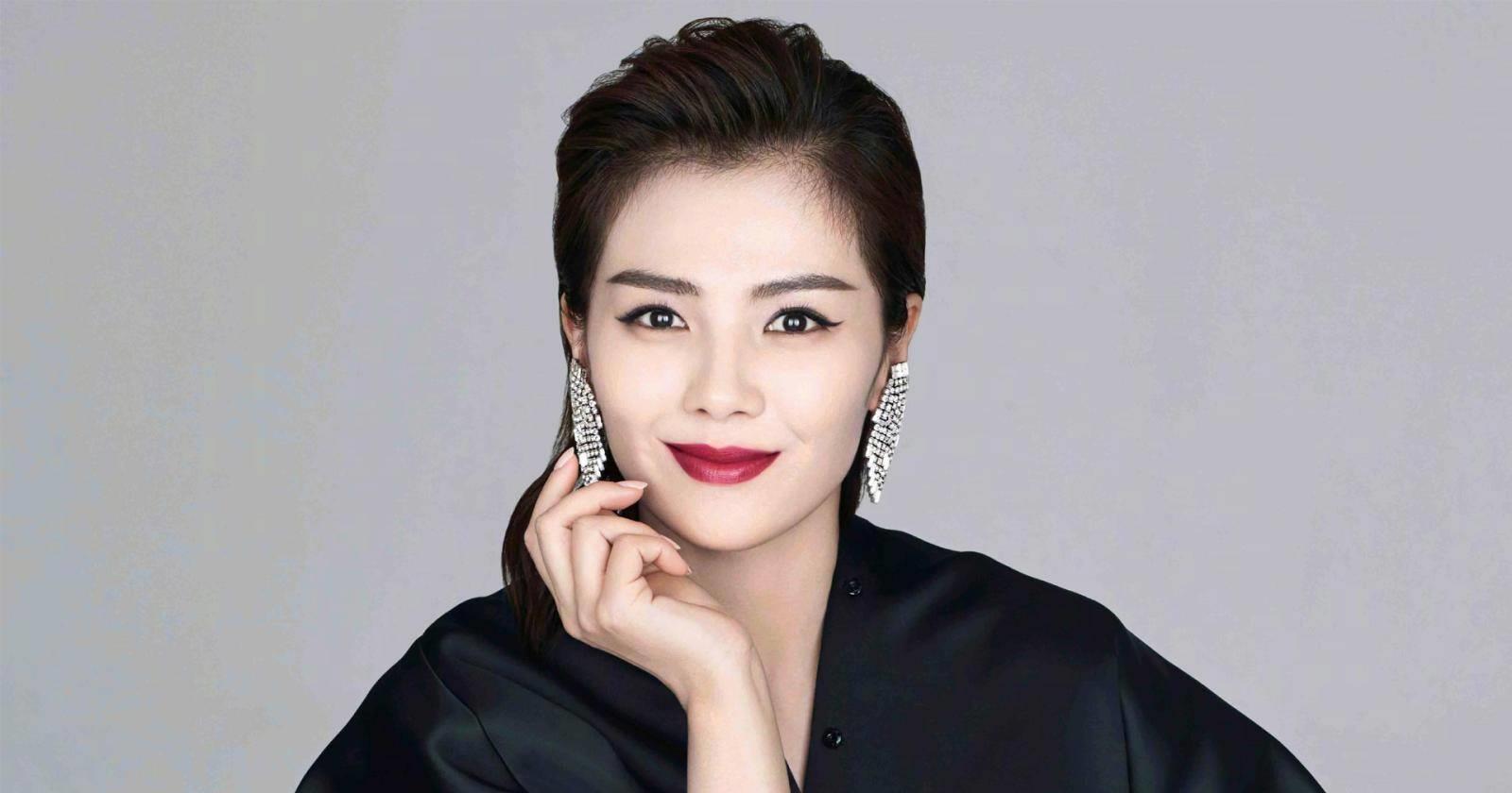 刘涛喊易烊千玺"女婿",意外收获一堆女儿,粉丝齐喊"妈妈"_王紫嫣_王珂