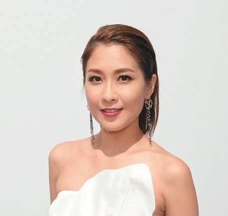 时尚造型也是个性十足,十分的大方有型,她就是美貌与演技并存的陈敏之