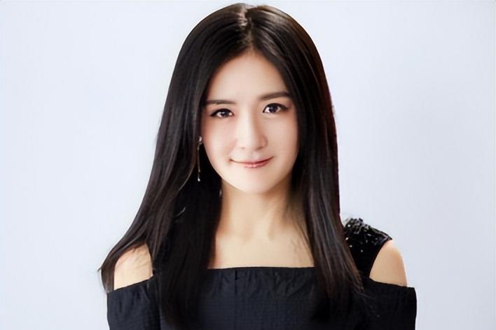 谢娜讲述被爱人和闺蜜双重背叛的爱恨情仇2015年刘芸在参加节目时当初