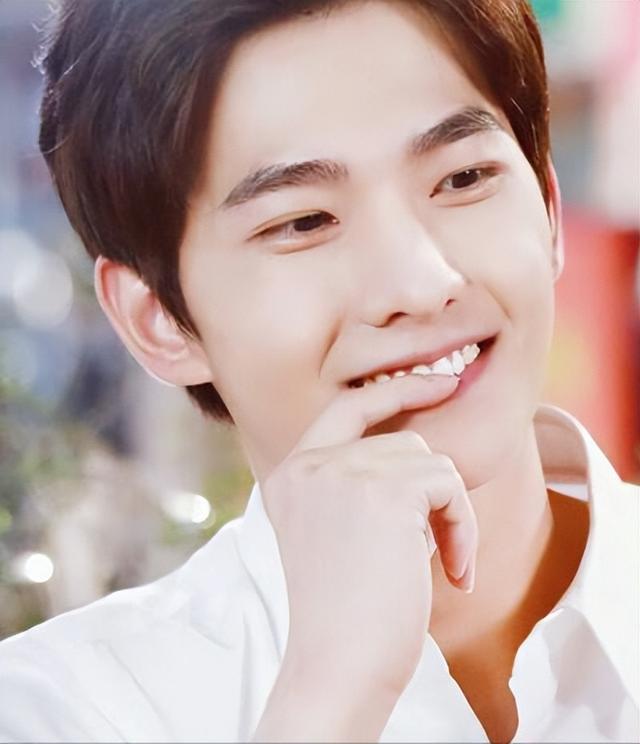 事实证明,杨洋的"消失",其实早就有迹可循!_于途_肖奈_网友