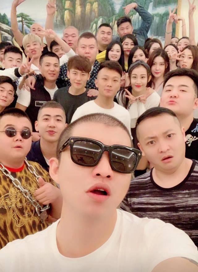 但拒绝给观众道歉;丁老五直言和散打是兄弟_直播_回应_辛巴