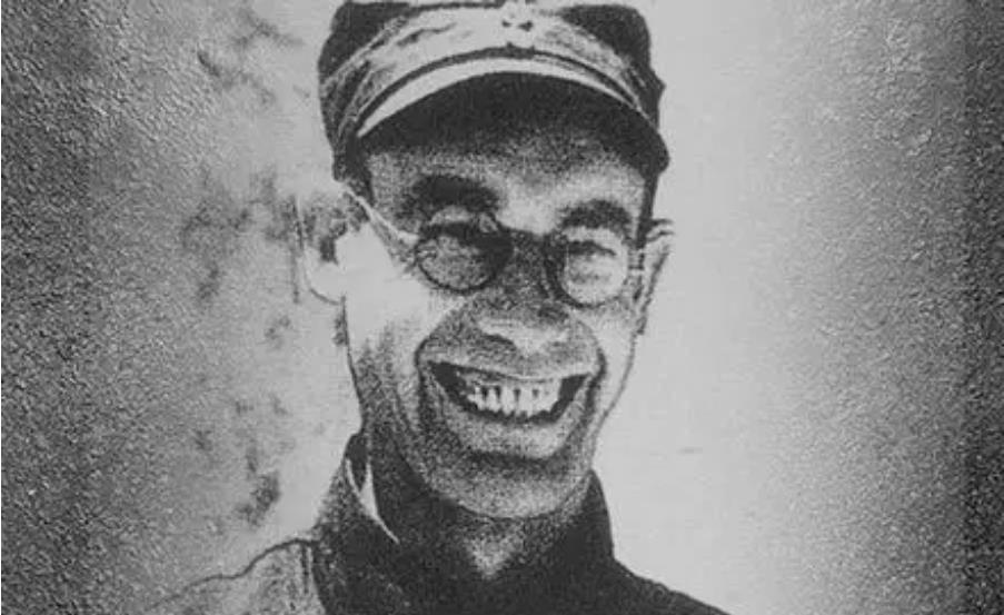 飞夺泸定桥英雄团长,高烧时意外中枪牺牲,杨成武称其