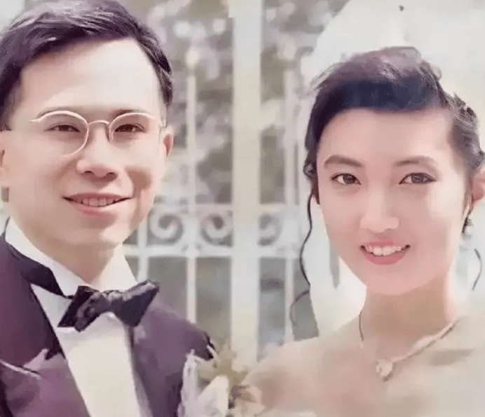 结婚后连生四胎,为生儿子花390万改名字_王富信_李泽钜_豪门