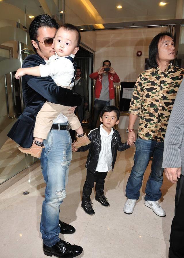 谢霆锋不忍了,霍汶希回应"父子关系良好"_张柏芝_孩子_谢贤