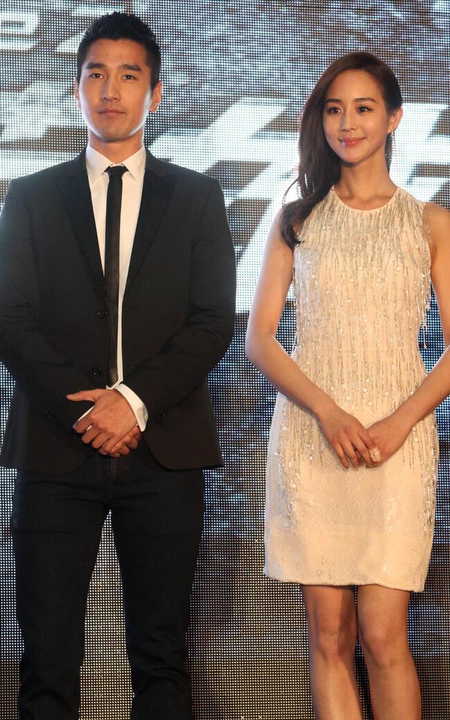 赵又廷的璀璨爱情,和他身边不得不说的女人_高圆圆_绯闻_周渝民