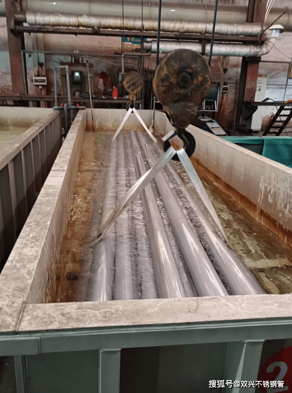怎么对不锈钢管进行脱脂清污_管内_处理_溶剂