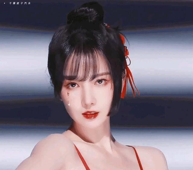 欺负容祖儿,互怼网友,陈小纭是怎样把自己修炼成"绿茶"的_观众_行为