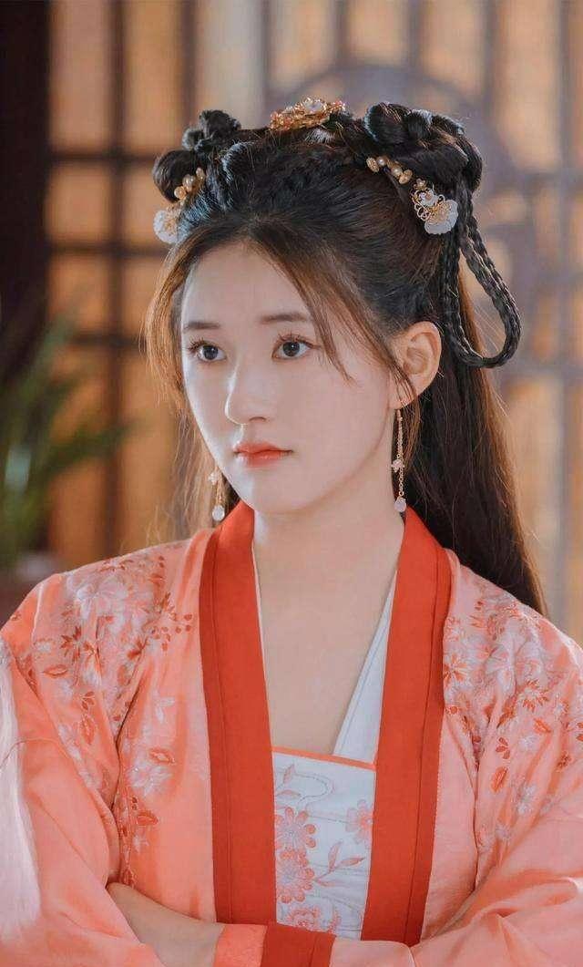 盘点那些古装造型惊艳你的女星,热巴赵露思赵丽颖杨紫均上榜_代表作