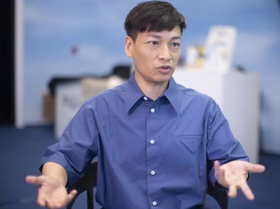 tvb绿叶进公司十年仍无代表作,无上升空间而毅然选择离巢_谭伟权_角色