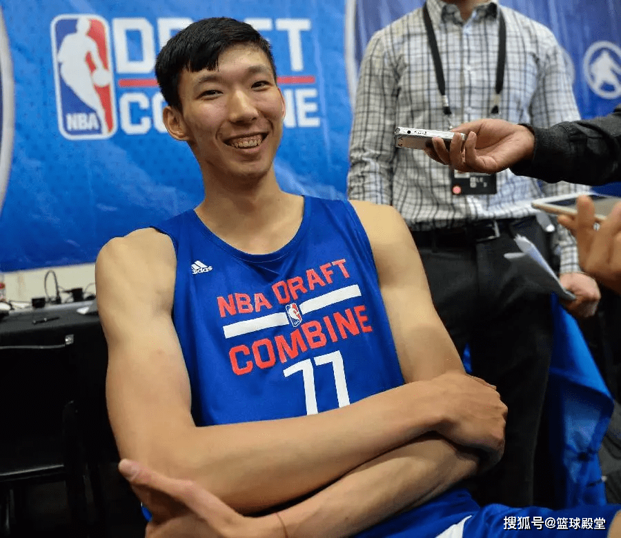 周琦赶赴纽约只为参加尼克斯试训,他仍未放弃nba!