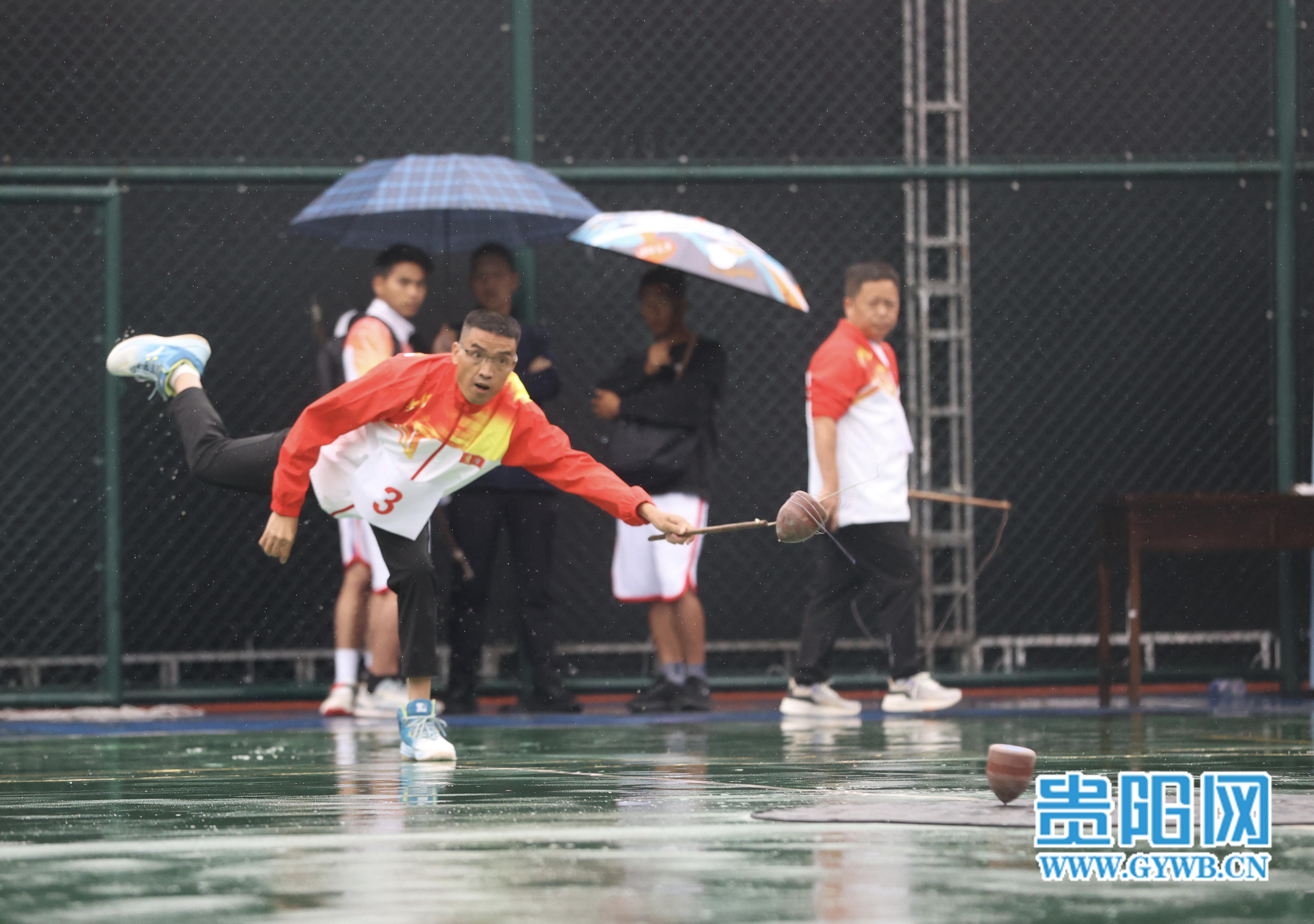 贵州省第十届少数民族传统体育运动会陀螺项目正式开赛_比赛_实习