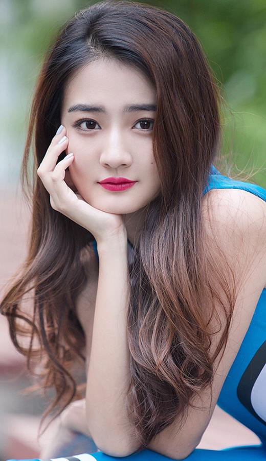 徐璐跳舞大秀漫画腿!