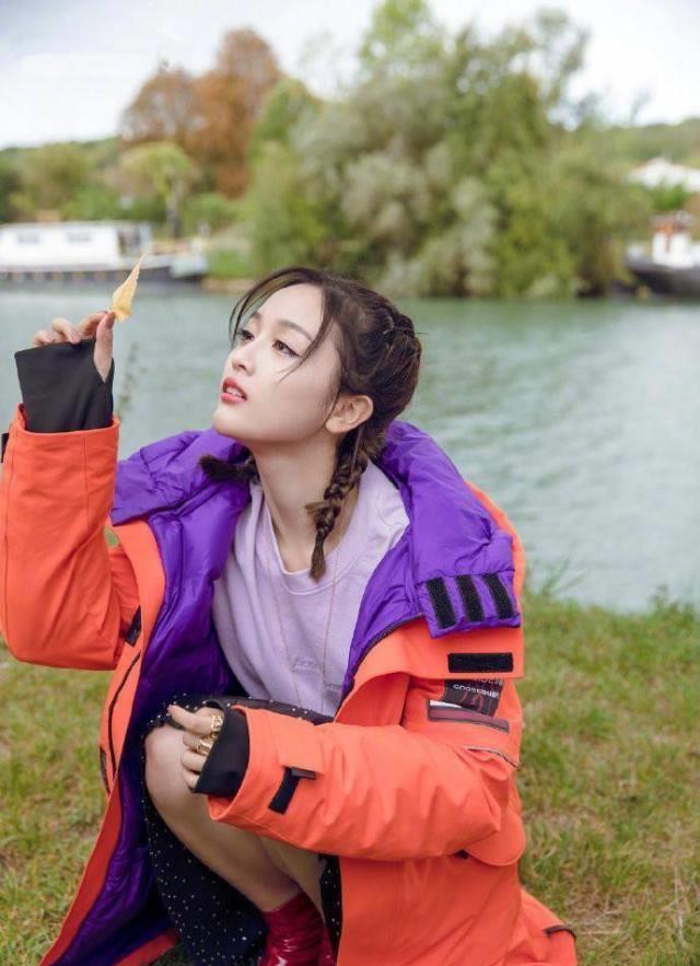 色彩任意切换,看吴宣仪花式演绎深秋的色彩与魅力_颜色_款式_红色