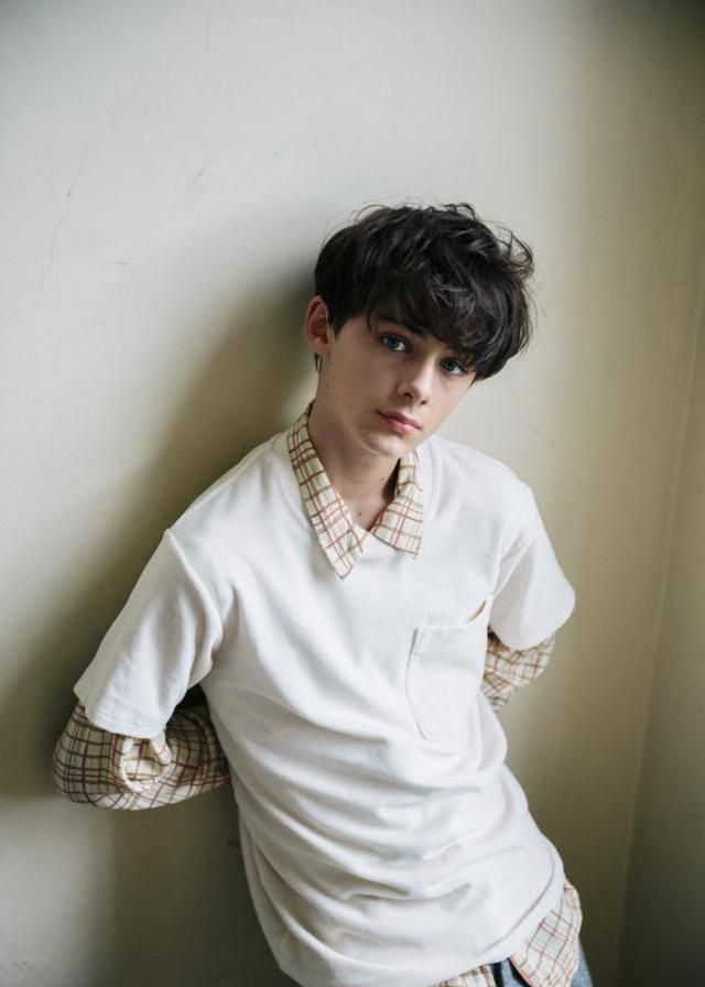 世界最美男孩长大了,年仅16岁身高193,有腹肌颜值更有内涵_william
