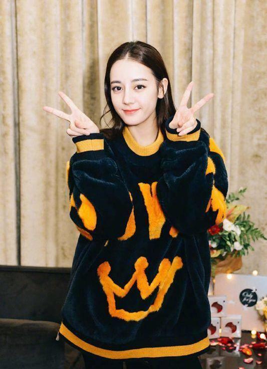 嘉行新人强出头惹众人吐槽_迪丽热巴_鹿晗_李婷婷