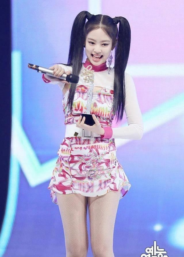 真没必要!_jennie_风格_舞台