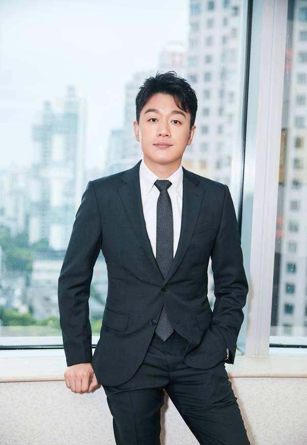 佟大为:从"膨胀"到"幸福婚姻",他经历了什么_关悦_父亲_母亲