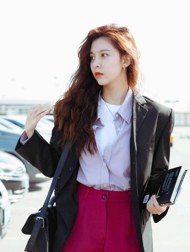 宋妍霏告诉你,美貌和气质的真正完美展现,还在穿衣打扮