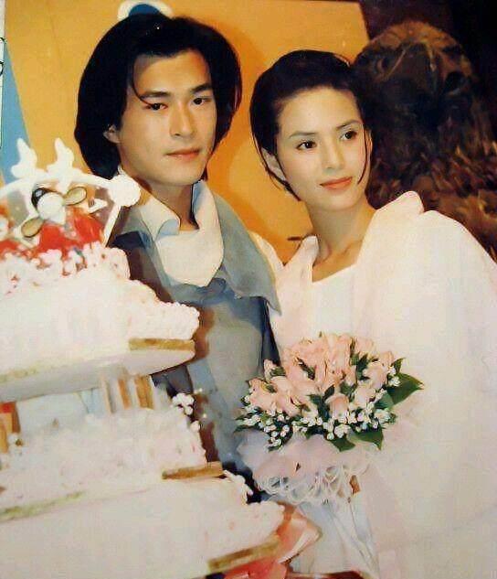 他是李嘉诚儿子的同学,却因演尹志平被痛恨了二十多年_姑姑_陈启泰