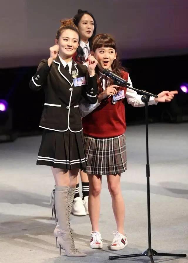 回到正题,学扬琴的高二女生陈惊(徐璐饰),为了向暗恋的师哥证明自己