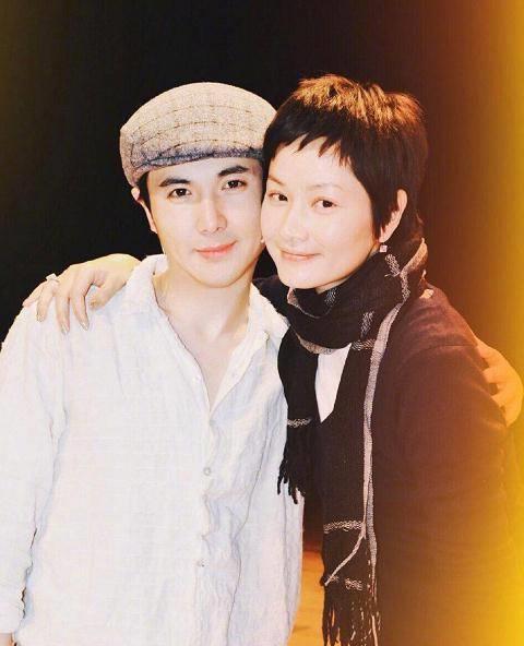 他因郝建一战成名,如今中年发福被议论,没想到年轻时候这么好看_沈腾