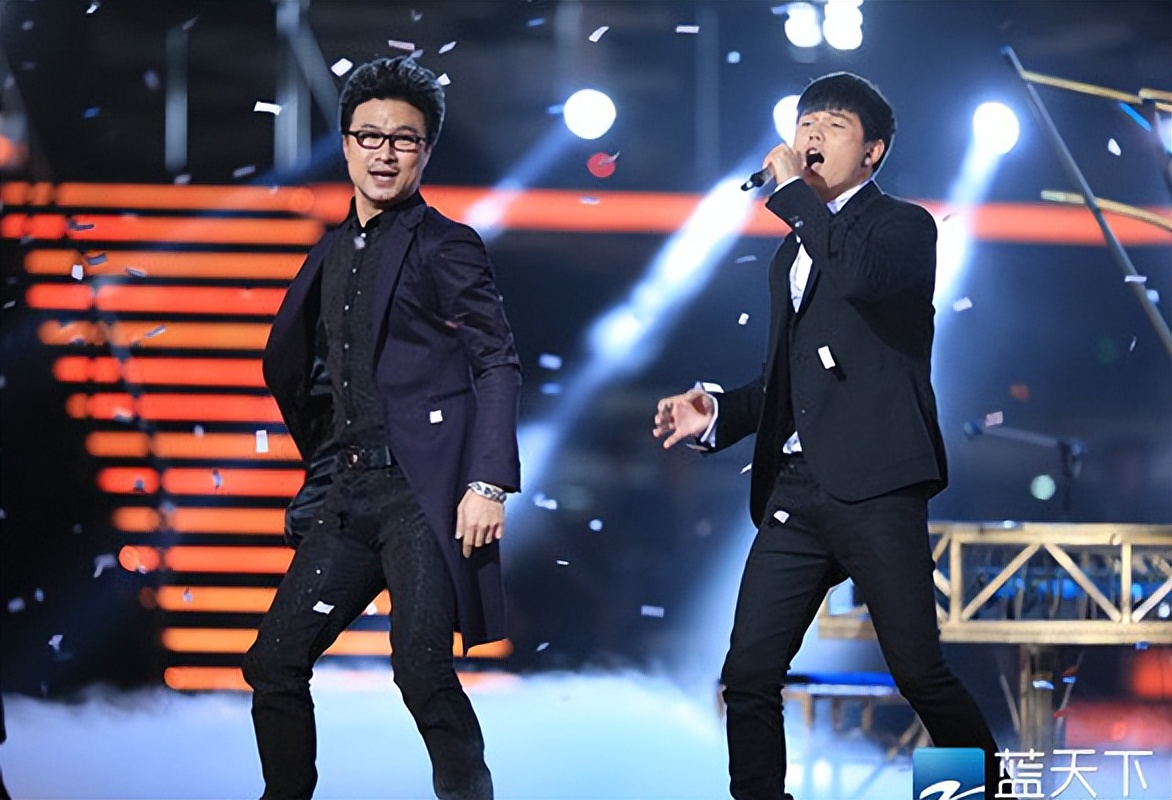 亲友透露张恒远因黑色素瘤扩散为喉癌去世,灵堂现场照公开超简朴_汪峰