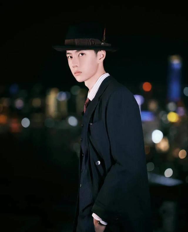 王一博向主流靠拢?于朦胧恋爱证明取向?_流量_输出_电影