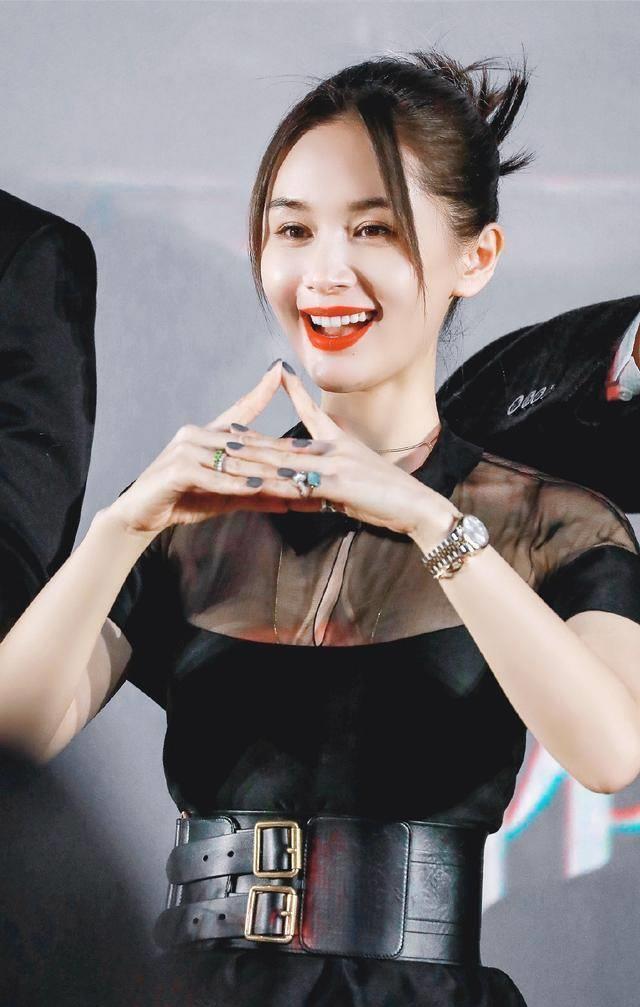 也没有绝对的谁对谁错,不过对孩子来说,这不是走王子文的童年老路吗?